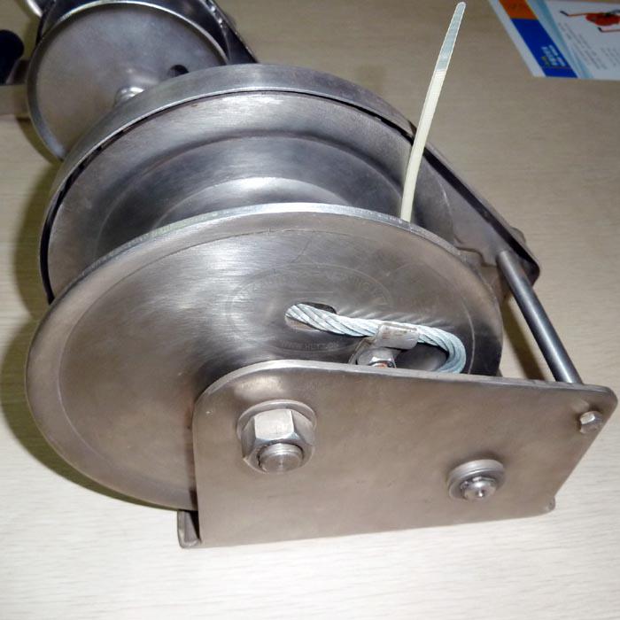 Hand Crank Winch HWBS82
