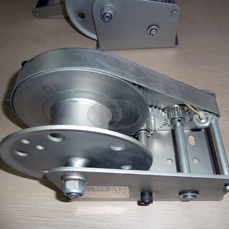 Hand Crank Winch HWBS120