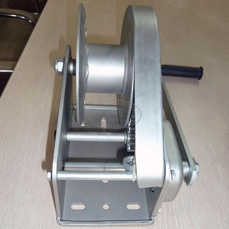 Hand Crank Winch HWBS120