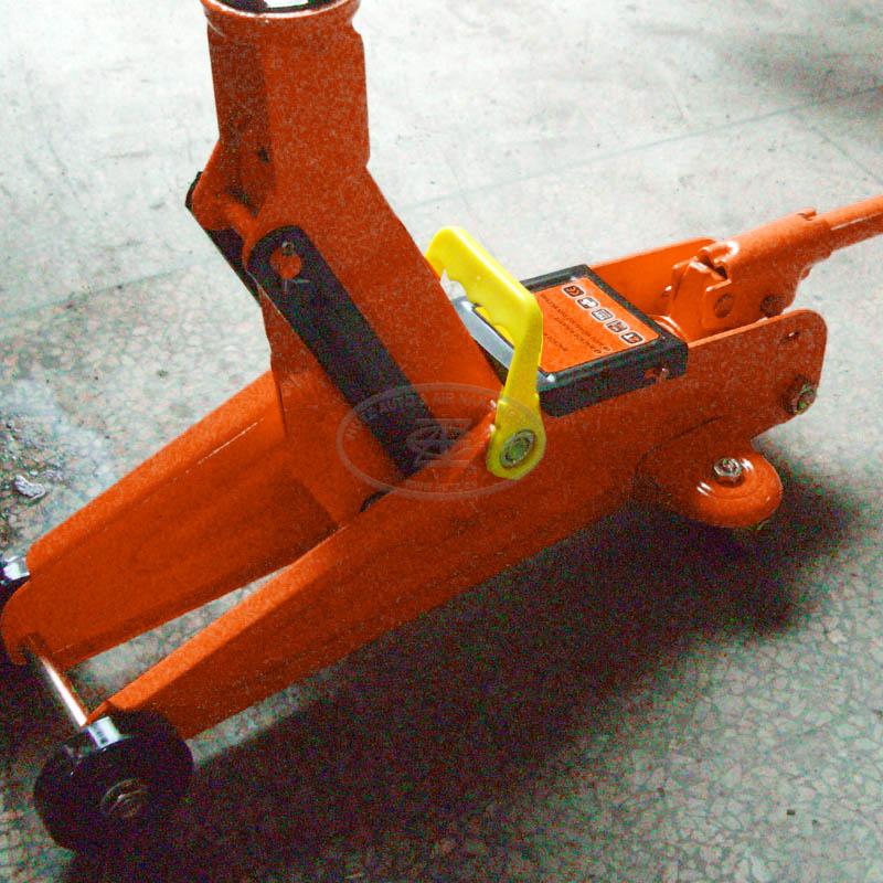 Floor Jack FJ020P0102